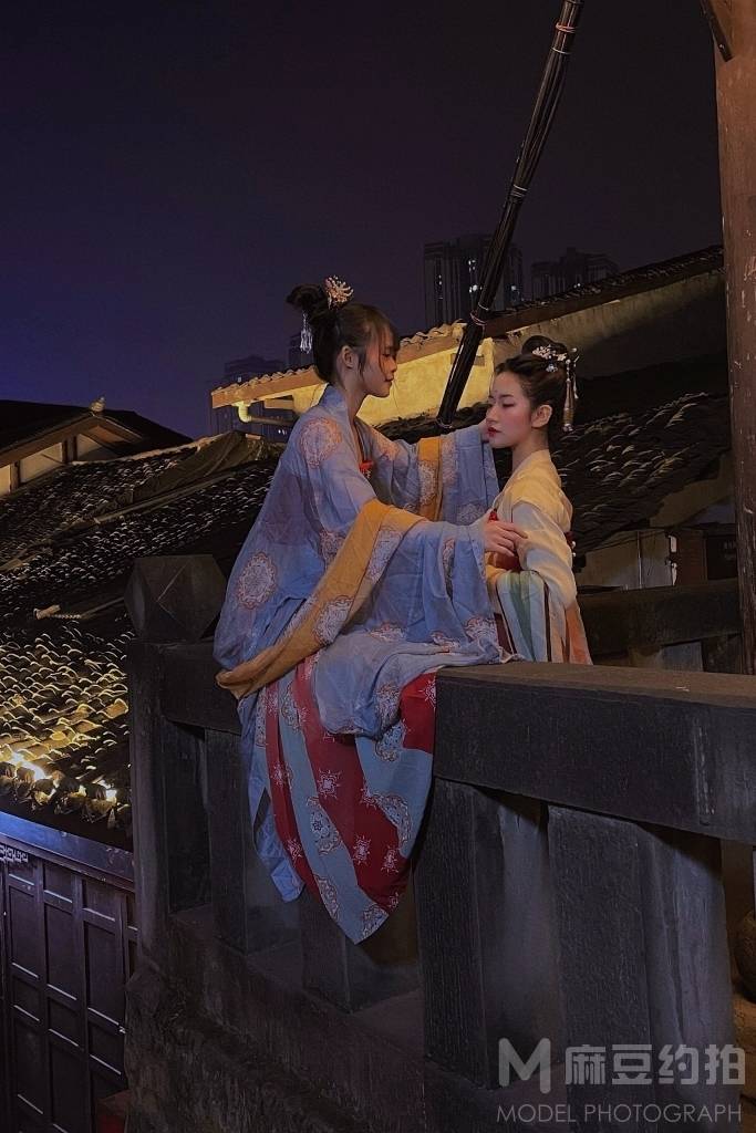 汉服模特