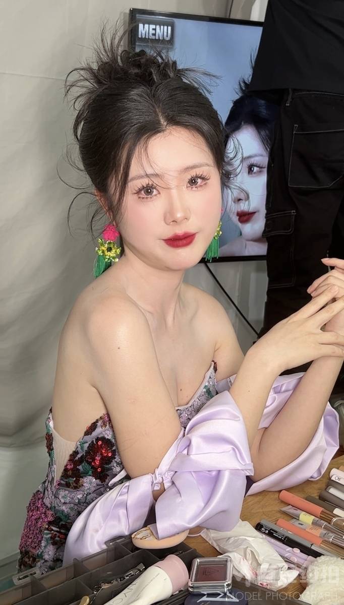 妆容模特