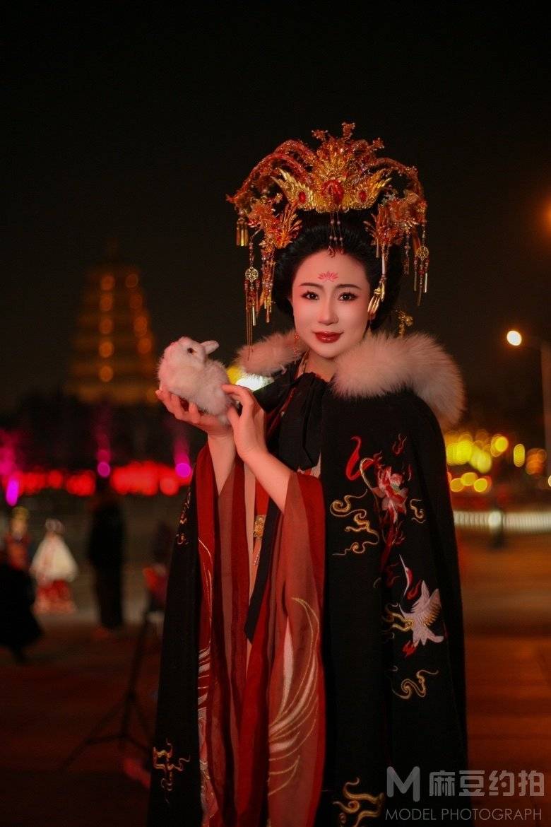 汉服模特