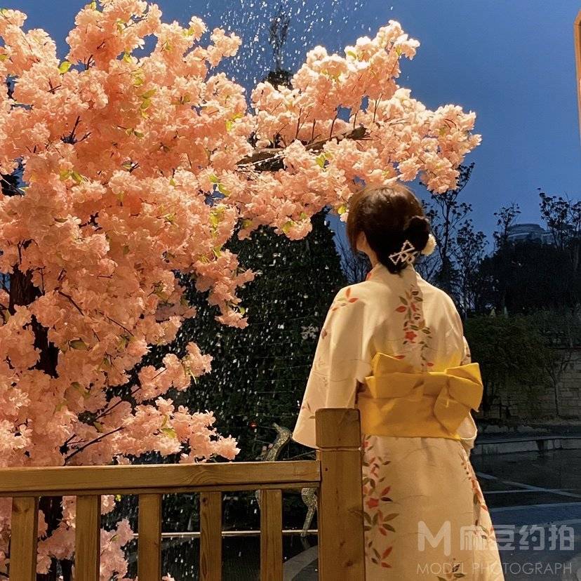 和服模特