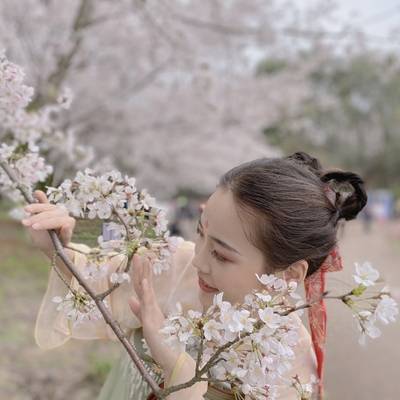 汉服模特