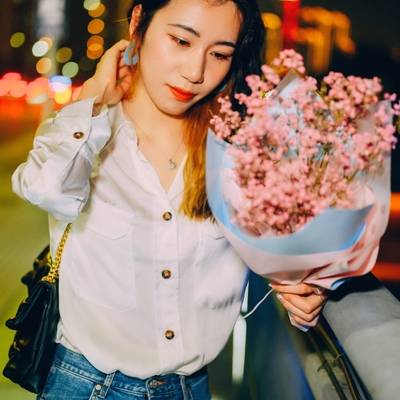 情绪模特