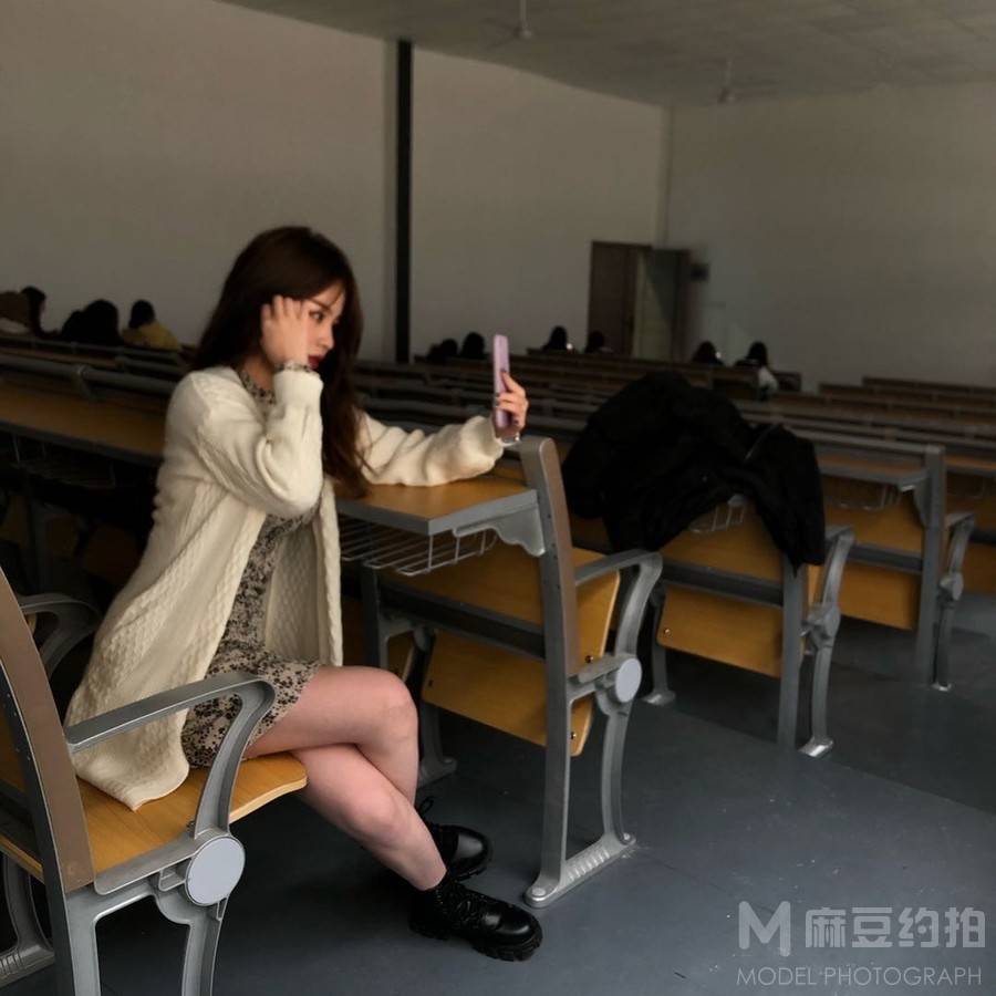妆容模特