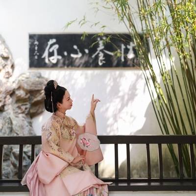 汉服模特