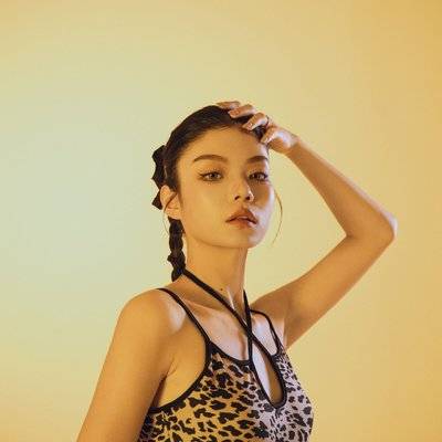 胶片模特
