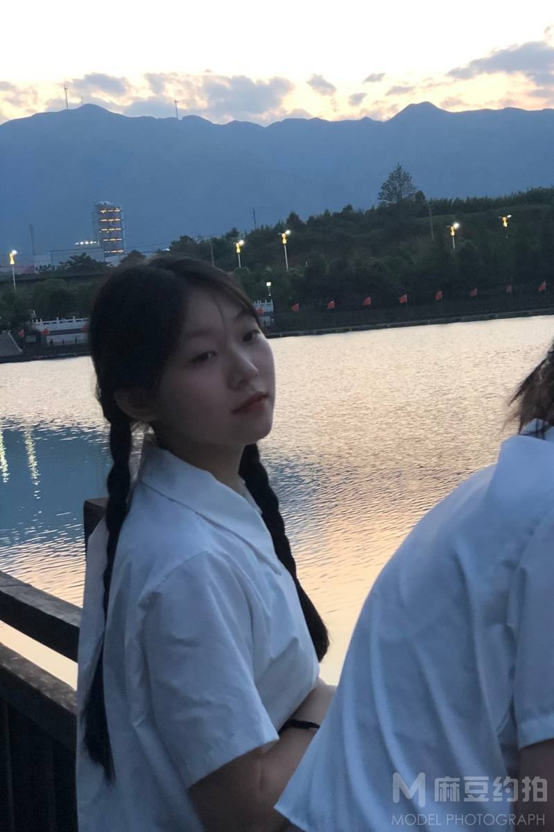 胶片模特