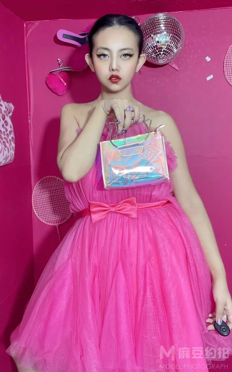 妆容模特