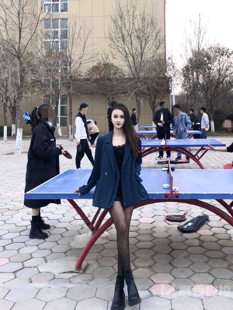 校园模特
