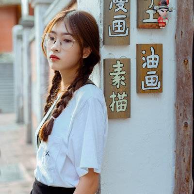 校园模特