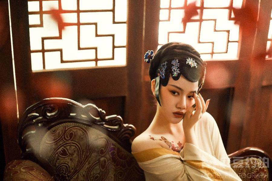 暗黑模特