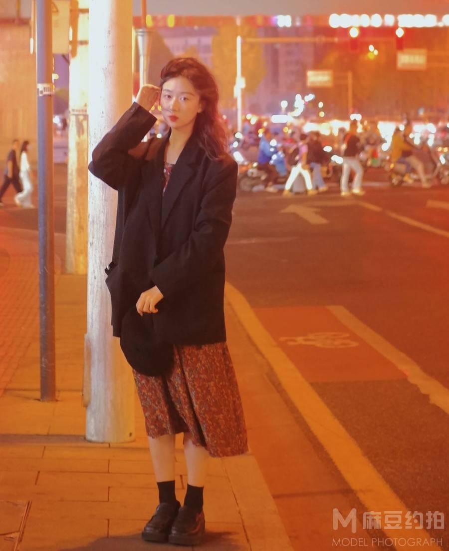 情绪模特