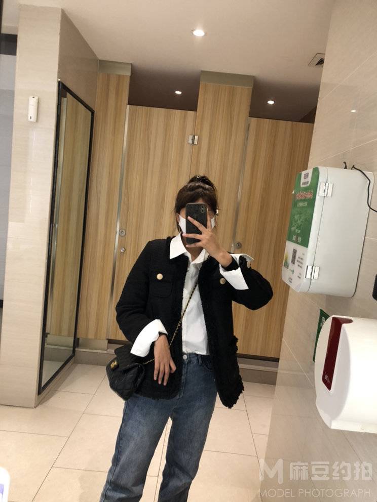 黑白模特