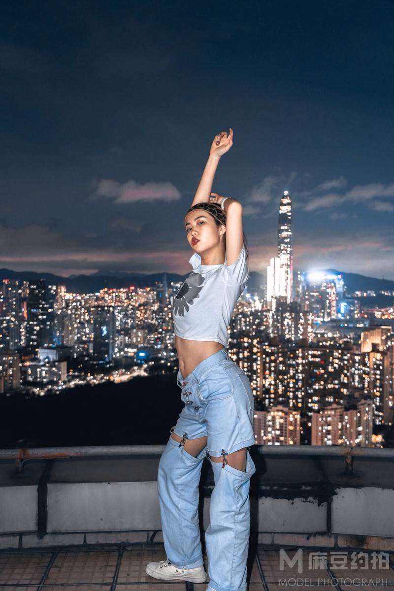 夜景模特