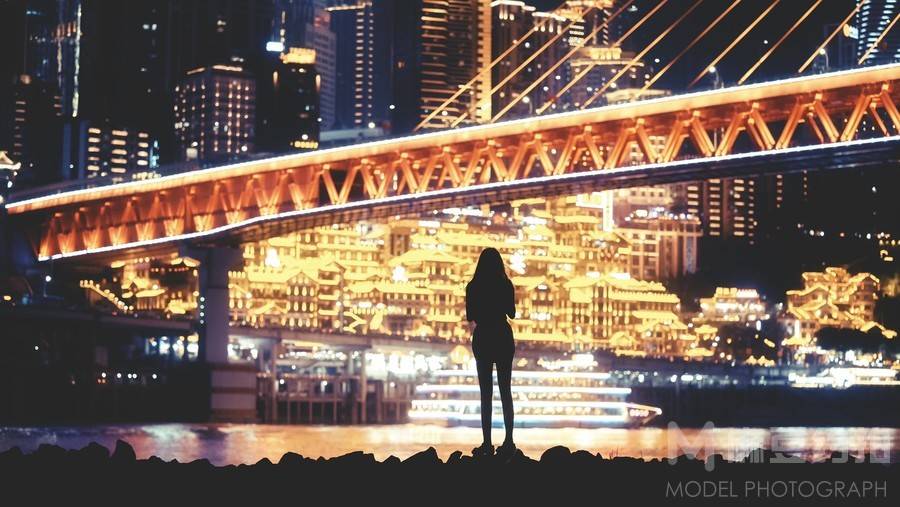 夜景模特