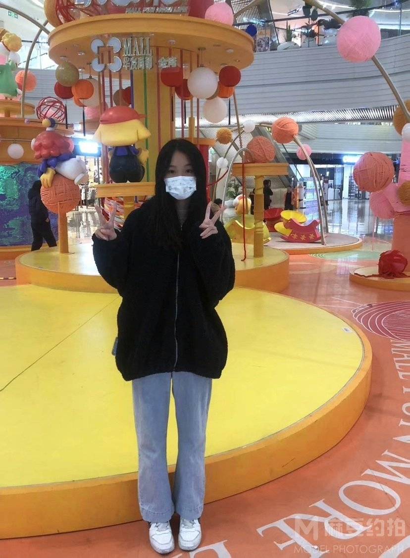 校园模特