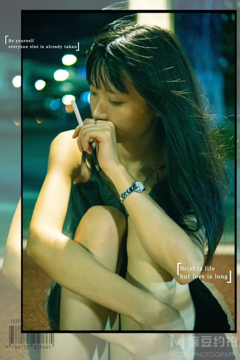 黑白模特