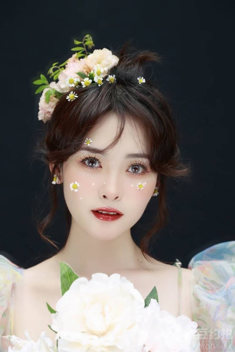妆容模特