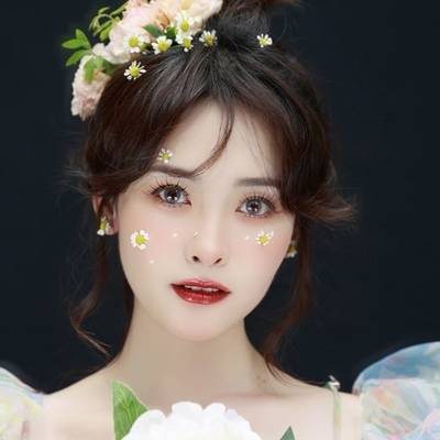 妆容模特