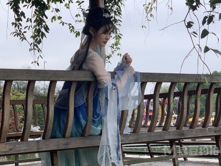 情侣模特