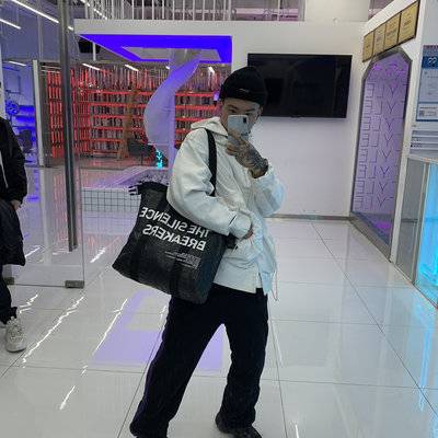黑白模特