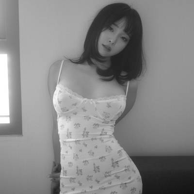 黑白模特