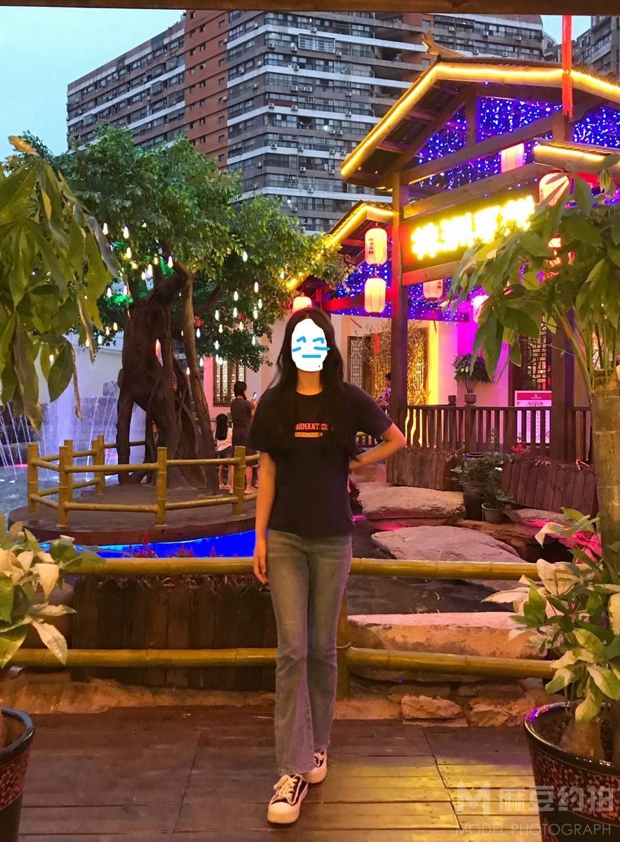 夜景模特