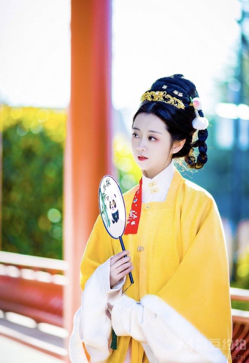 汉服模特