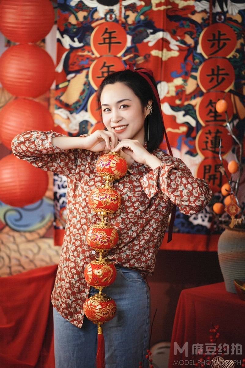 情绪模特