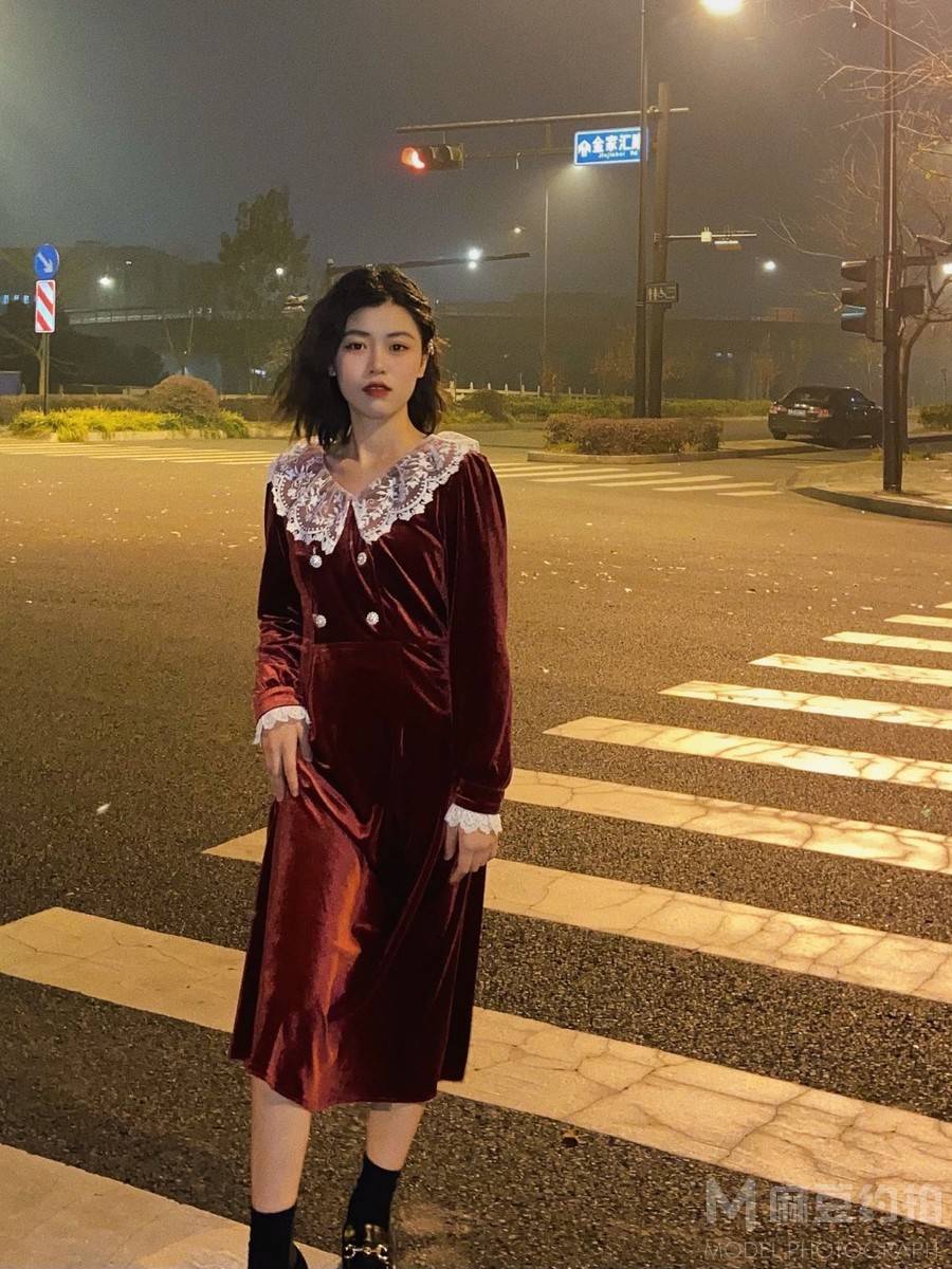 校园模特