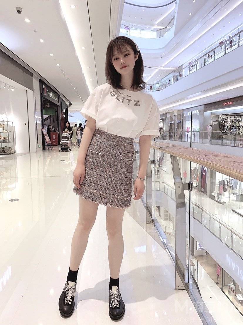 校园模特