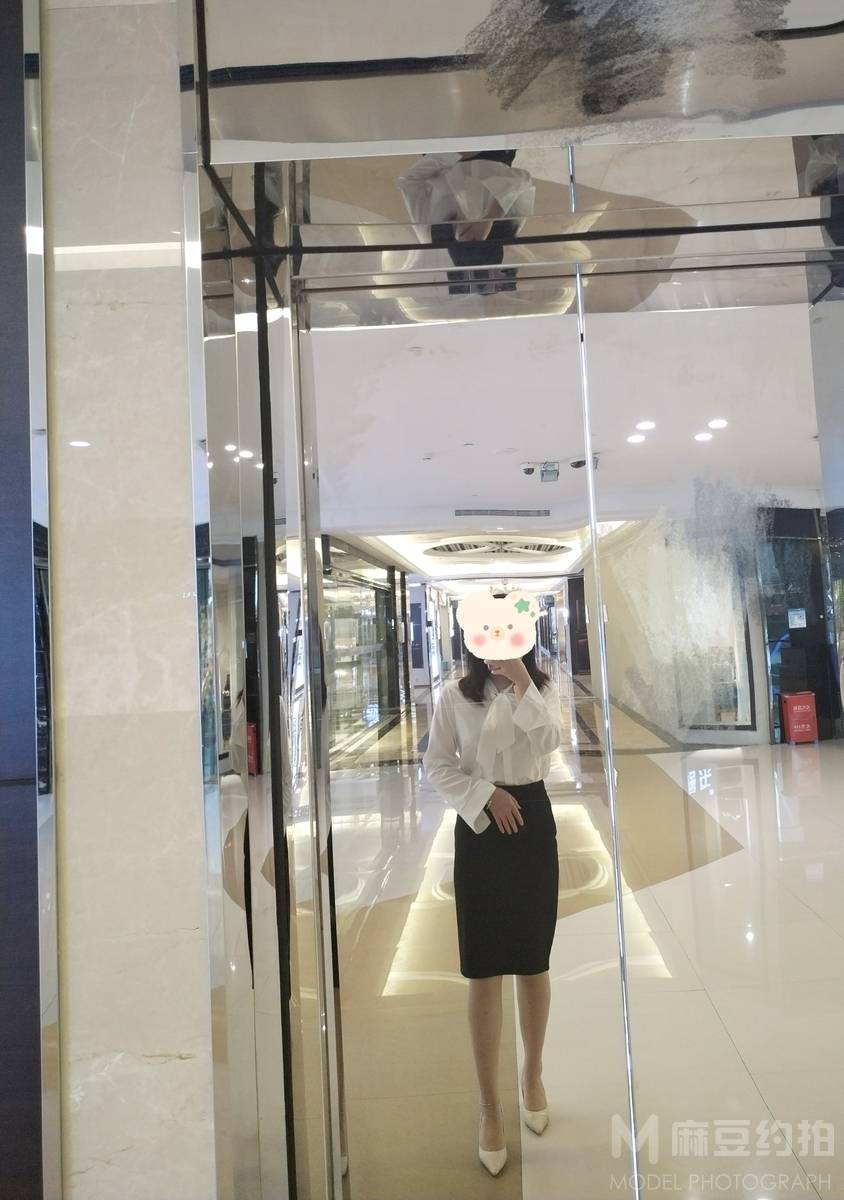 胶片模特