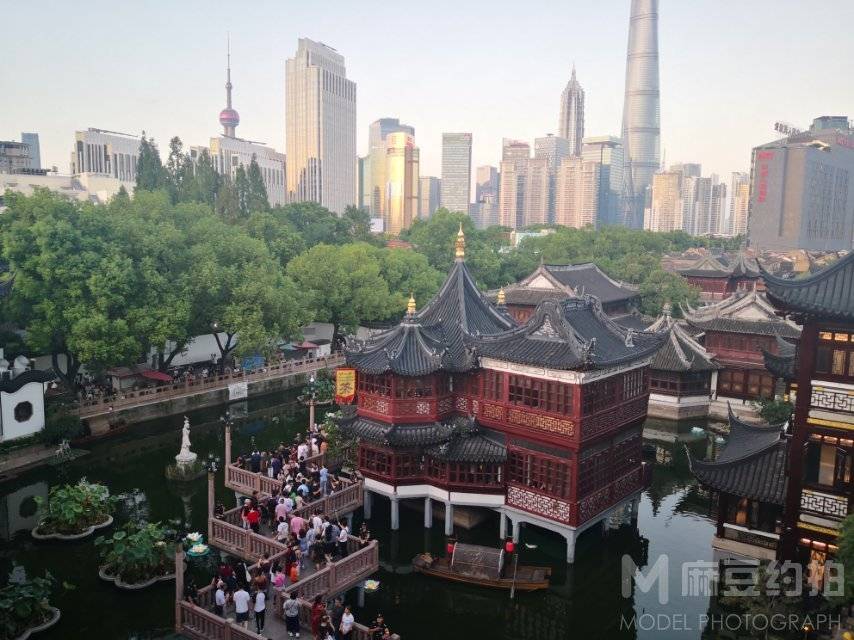 夜景模特