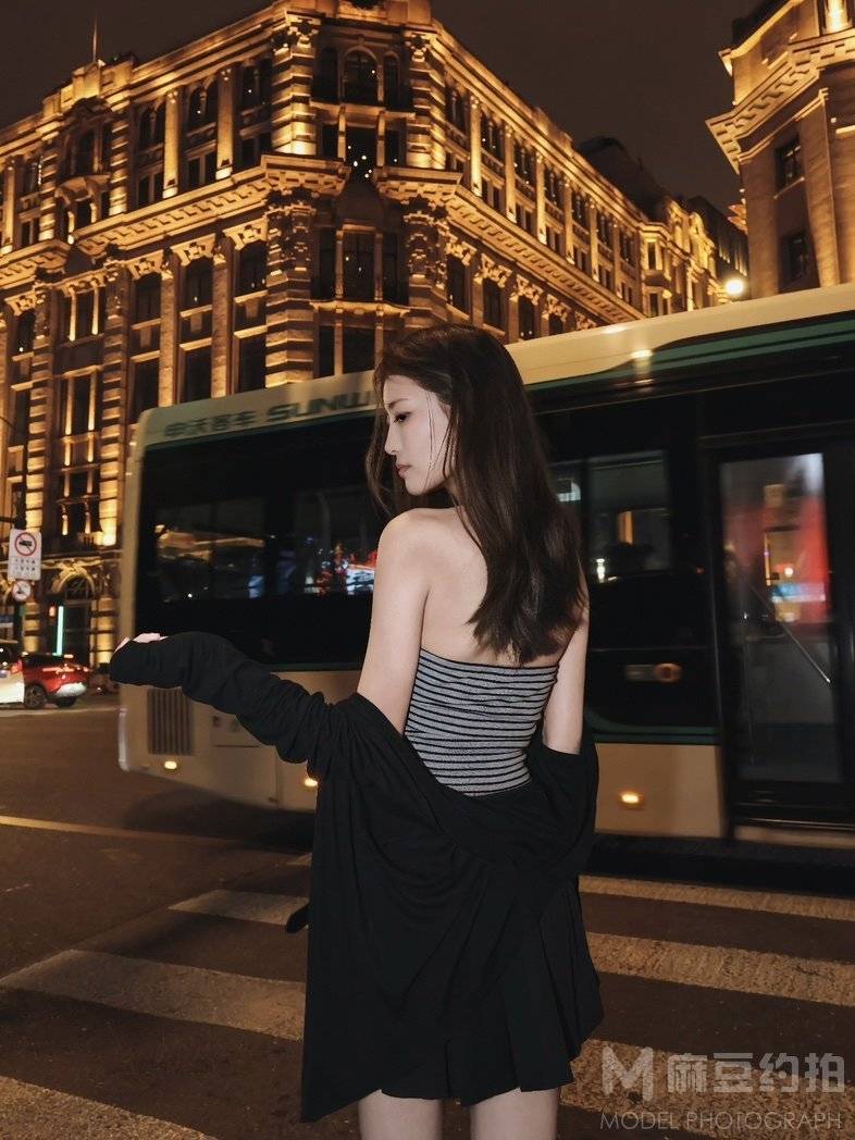 夜景模特