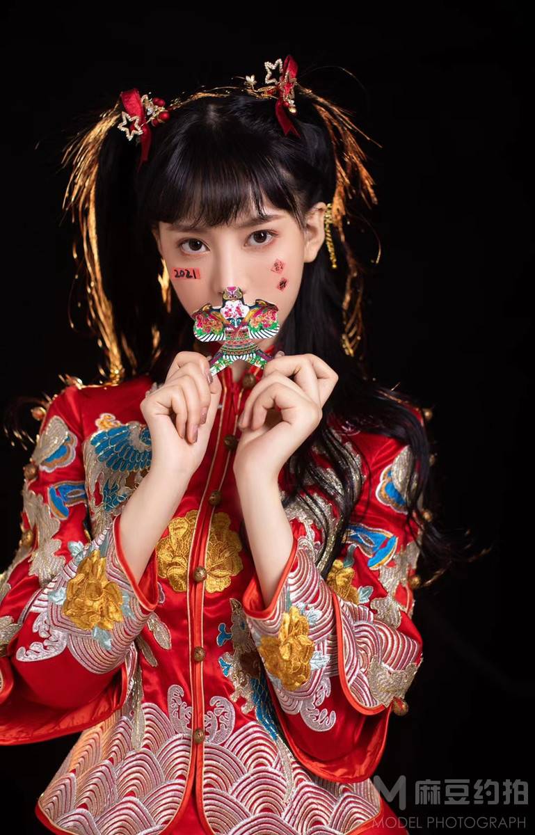 情绪模特