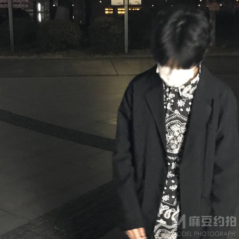 黑白模特