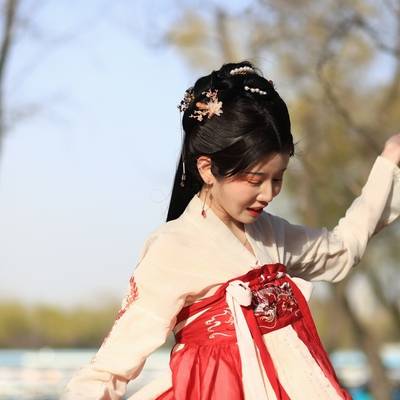 汉服模特