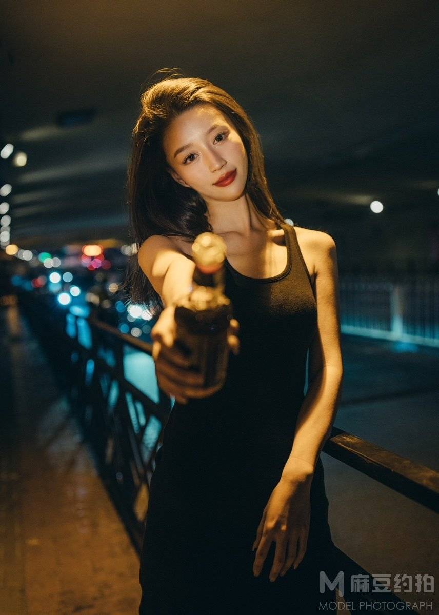 夜景模特