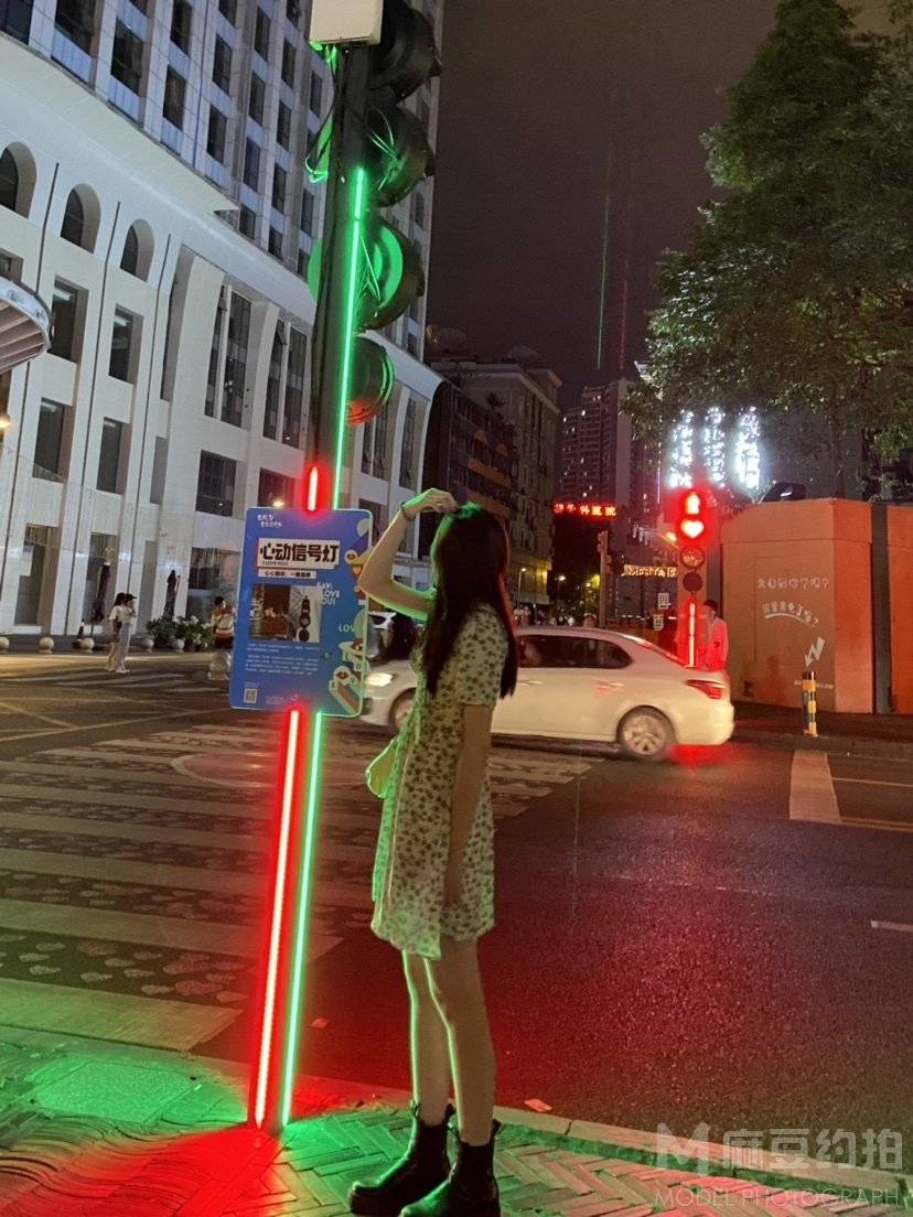 校园模特