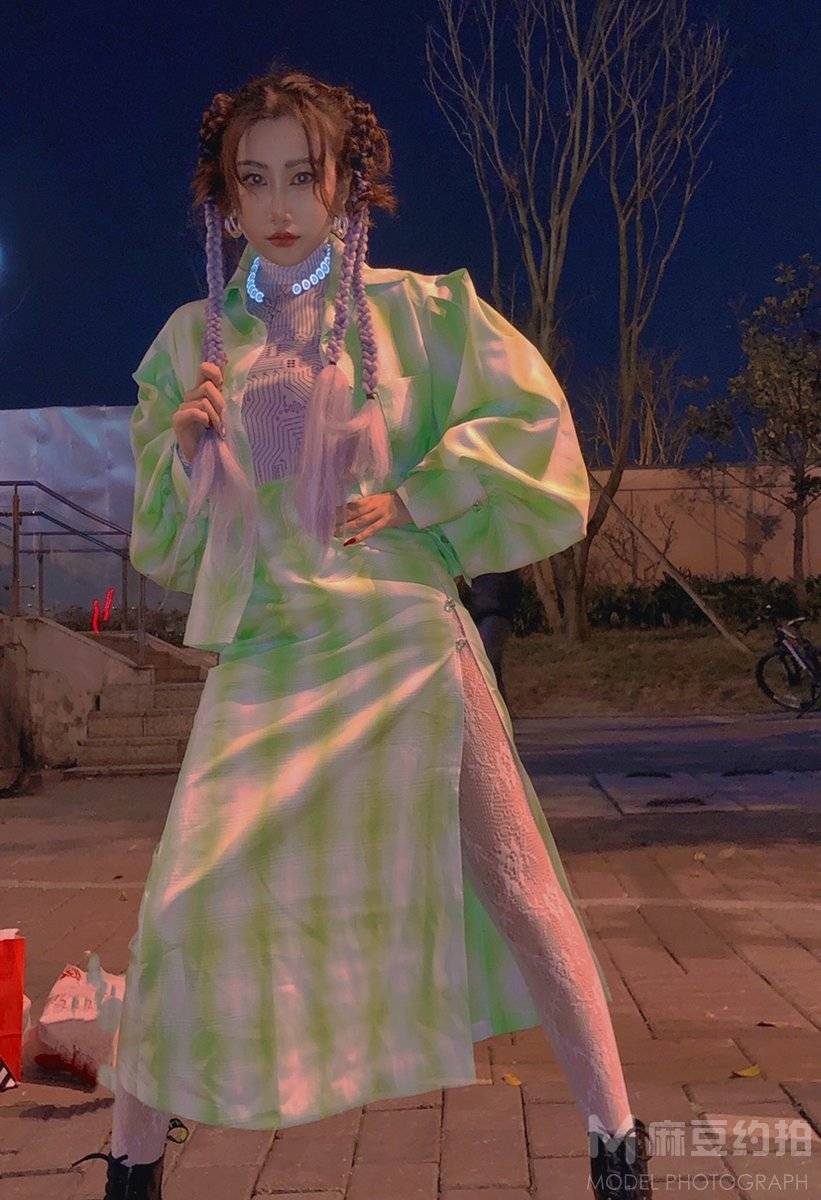 妆容模特
