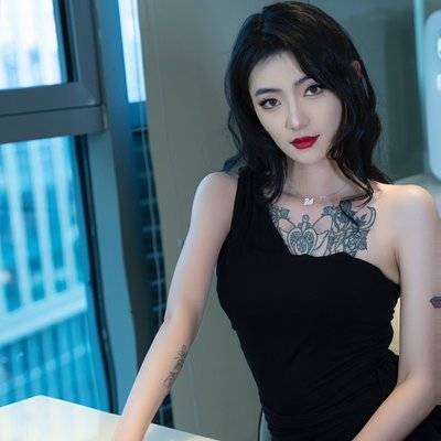 暗黑模特