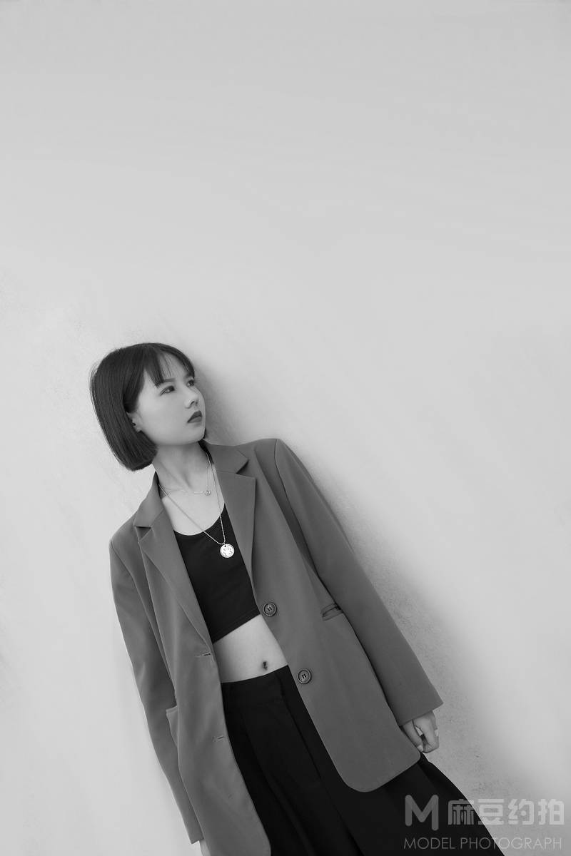 黑白模特