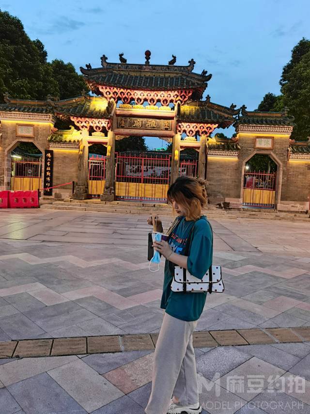 夜景模特