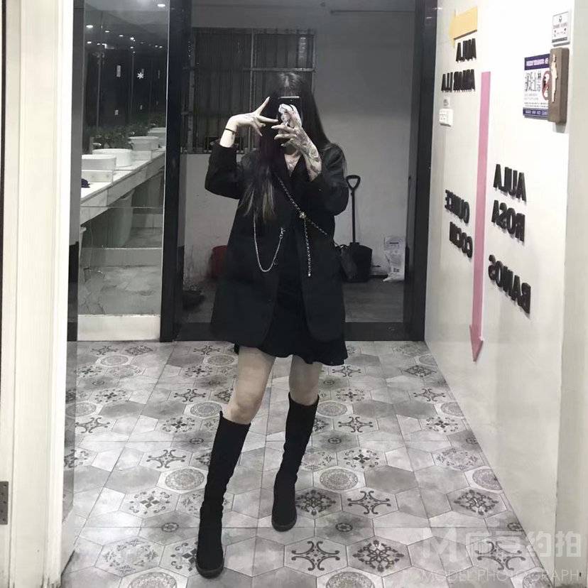 暗黑模特