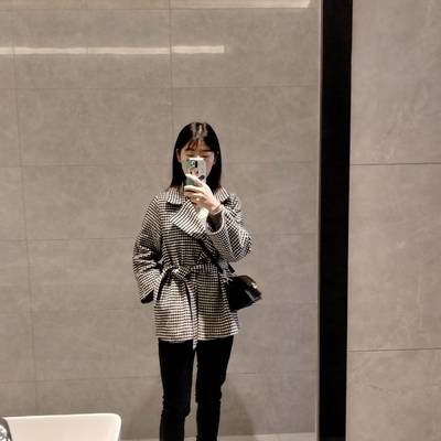 黑白模特