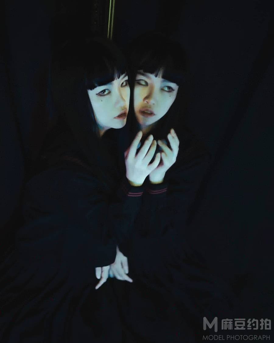 暗黑模特