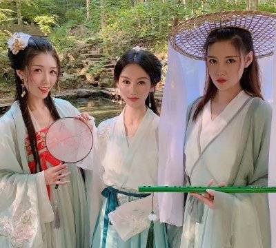 汉服模特
