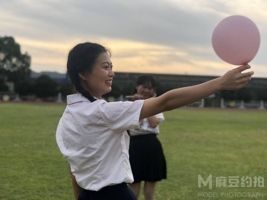校园模特