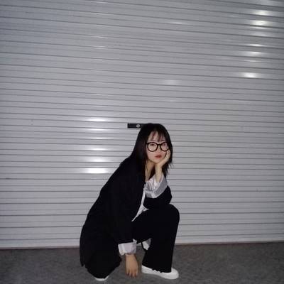 黑白模特