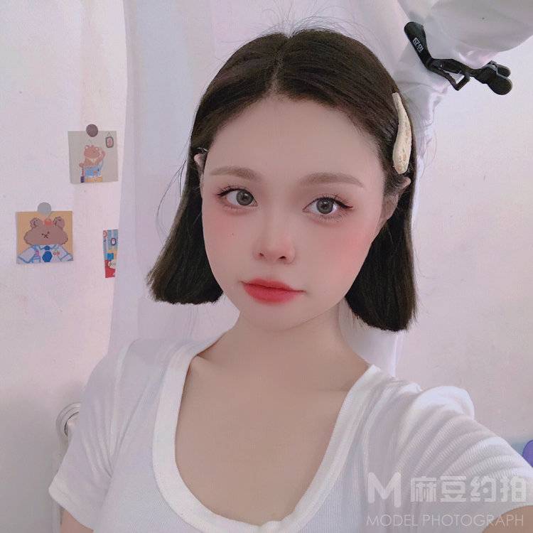 妆容模特
