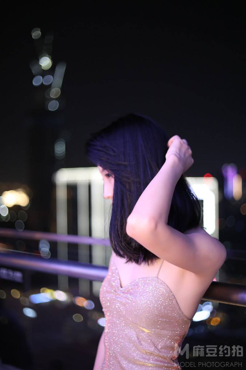 夜景模特